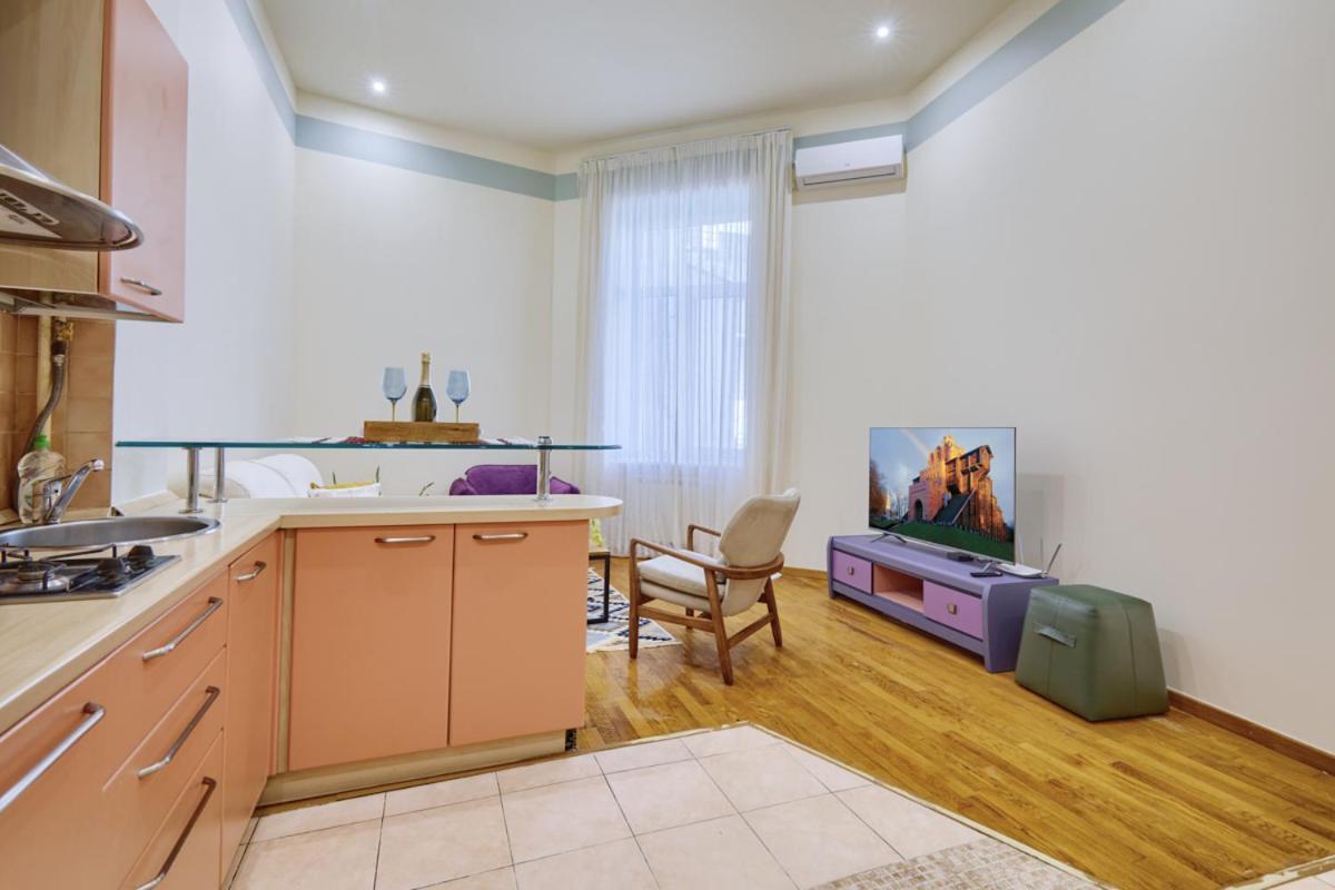 Apartments Near The Golden Gate Киев Экстерьер фото